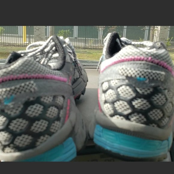 Asics - Picture 3 of 6